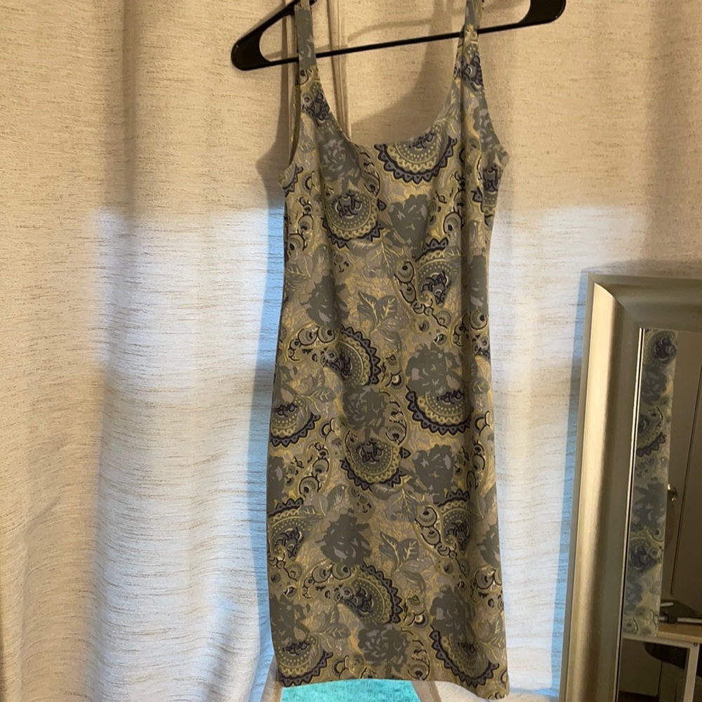 Body-con dress